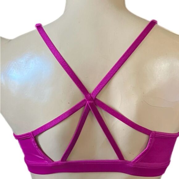 Victorias Secret Wet Look Sexy Strappy Unlined Laser cut Sport Bra magenta Large - Picture 2 of 4